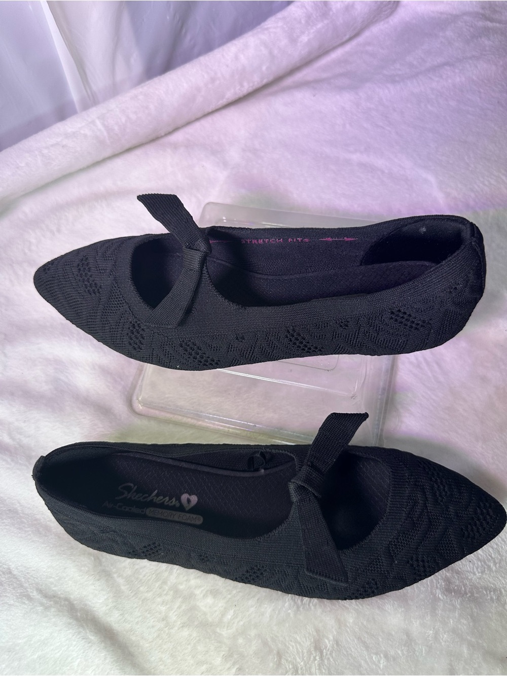 Skechers Black Knit Memory Foam Pointed Ballet Flat with Bow - Picture 3 of 9